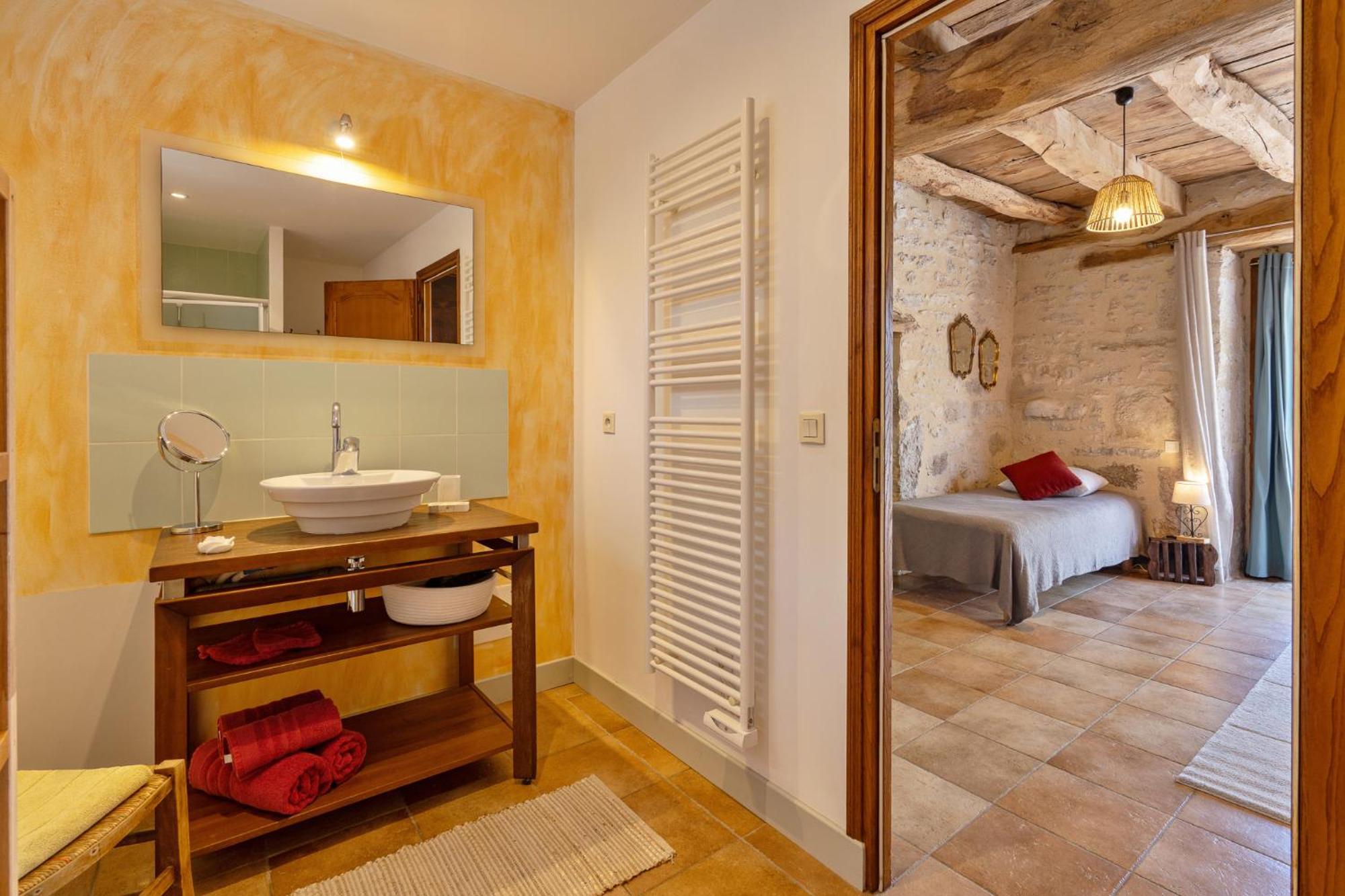 Chambres Et Jardin De Pierres Espedaillac ภายนอก รูปภาพ
