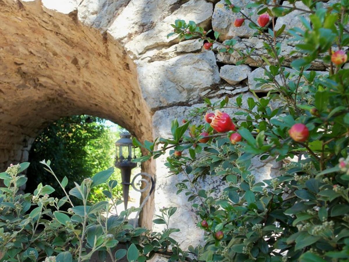 Chambres Et Jardin De Pierres Espedaillac ภายนอก รูปภาพ